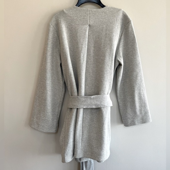 Banana Republic Pique Kit Cardigan Jacket Light Gray, Size L - Picture 3 of 9